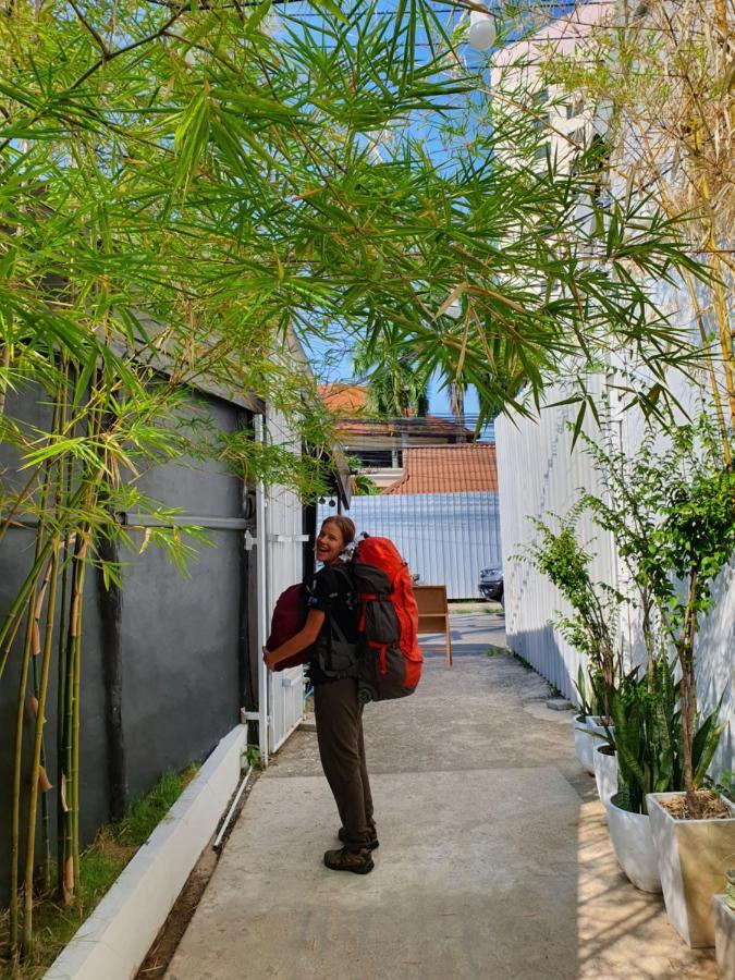 The Park Society Hostel Chiang Mai Exterior photo